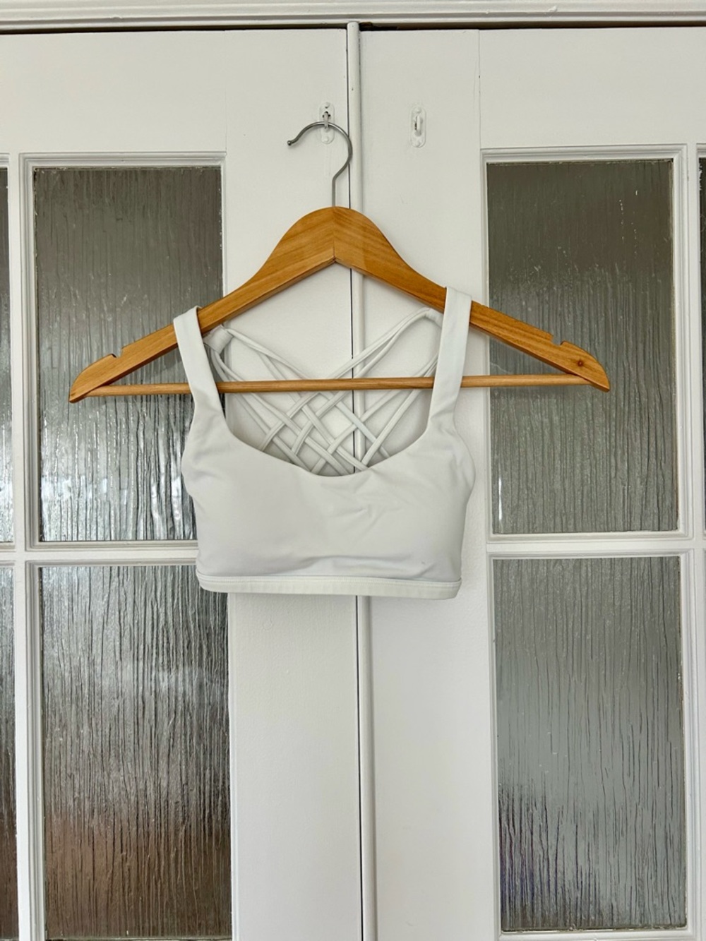 🤍 Lululemon Strappy Back Sports Bra